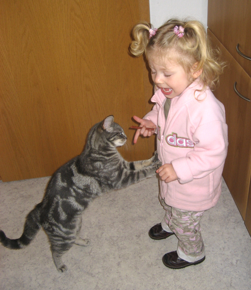 Grietje füttert Lala